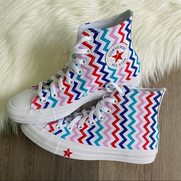 NWT Converse Chuck Taylor All Star Voltage HI Top - Picture 8 of 10